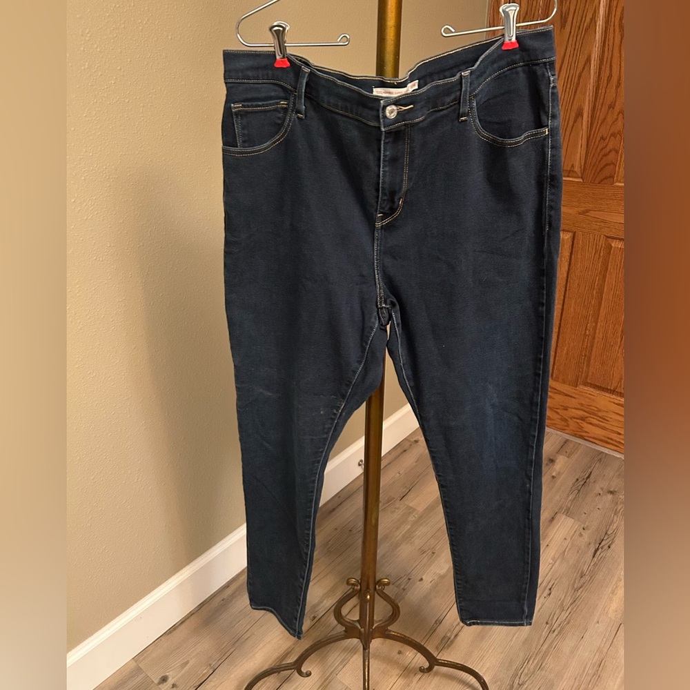 Woman’s Levi Strauss Jeans, Size 18 Skinny